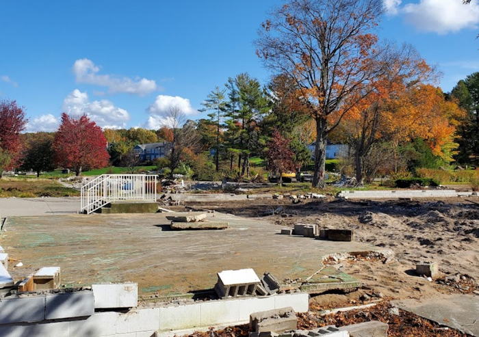 Lakeside Inn - Demolition (newer photo)